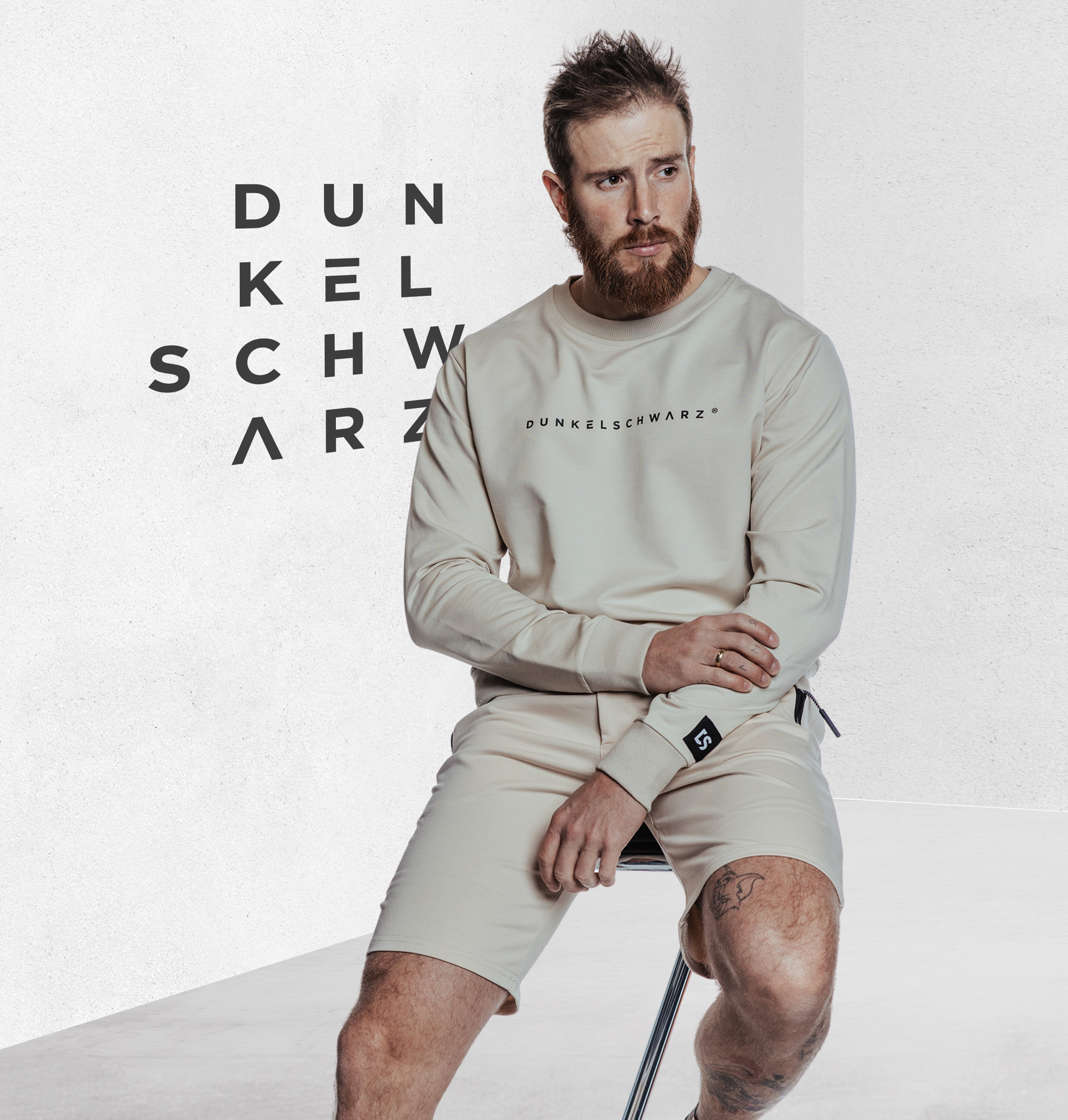 Sweatshirt DS-5 LOGO sand – Bild 2